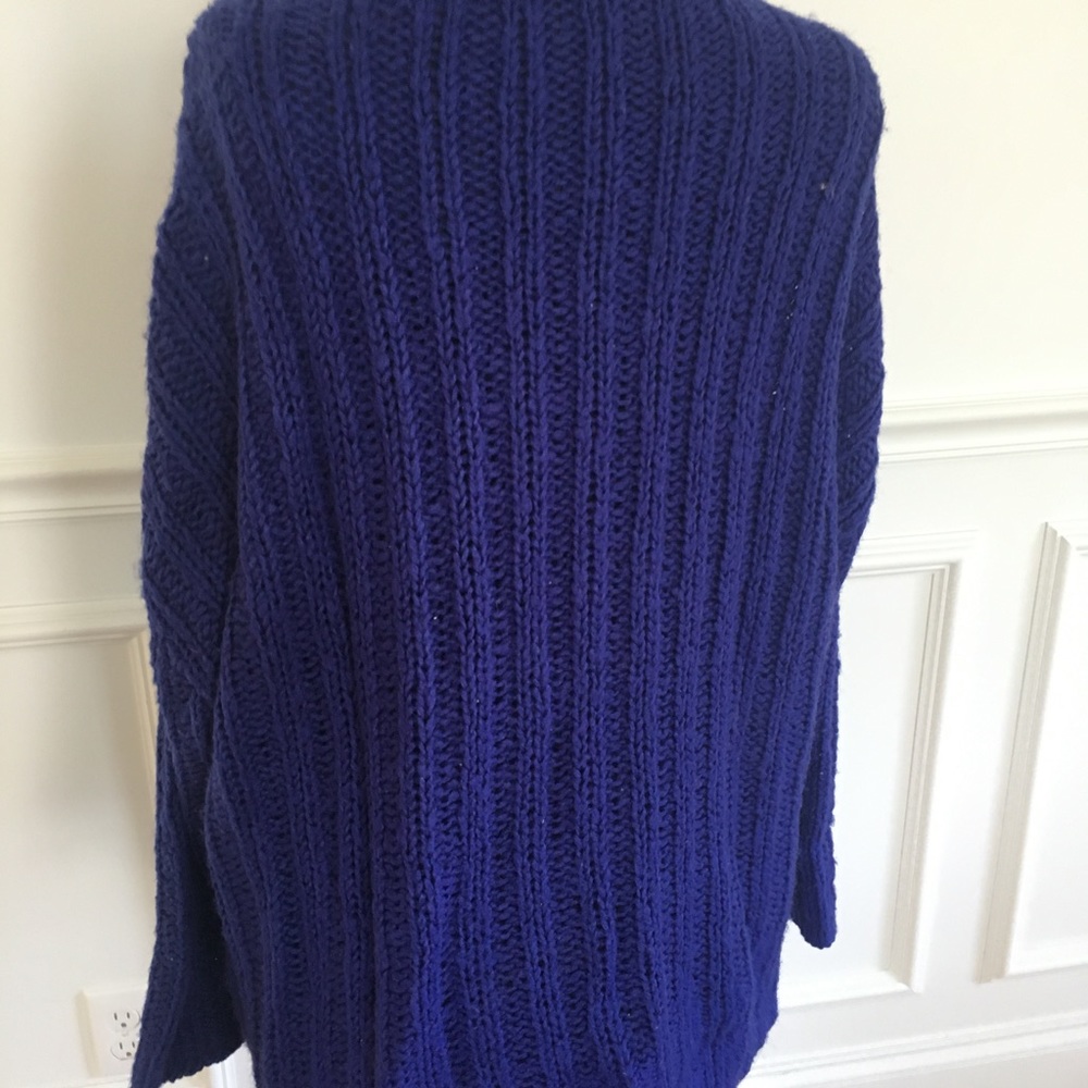 Sweater - Picture 2 of 2